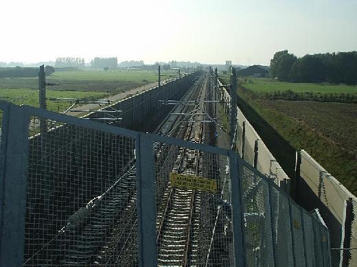 Doorsnijding landschap Betuweroute.